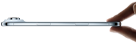 إصبعا الإبهام والسبابة يمسكان بجهاز iPhone Air، الجزء الجانبي الخارجي، لون أزرق سماوي، تصميم نحيف للغاية